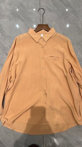 Everyday long-sleeve shirt