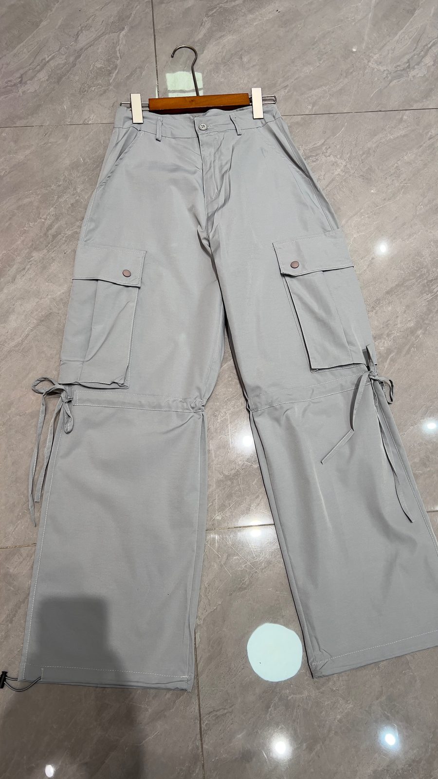 Cargo wide-leg pants