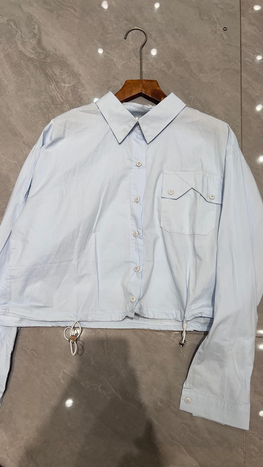 Cropped boxy shirt