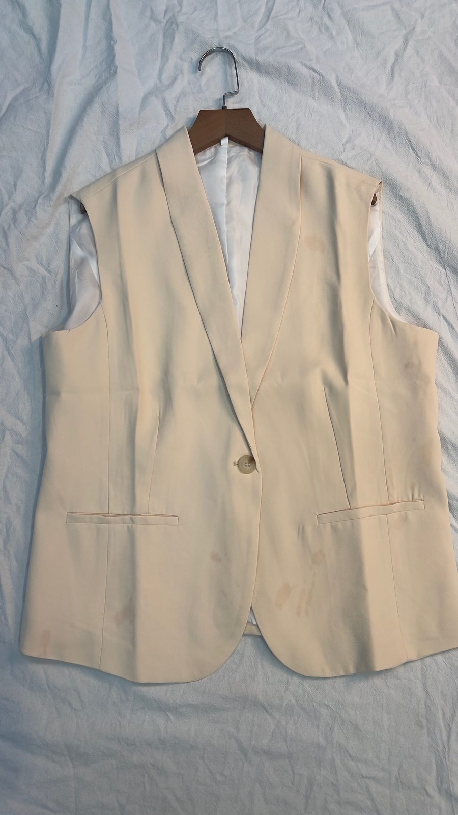 Tailored sleeveless blazer vest