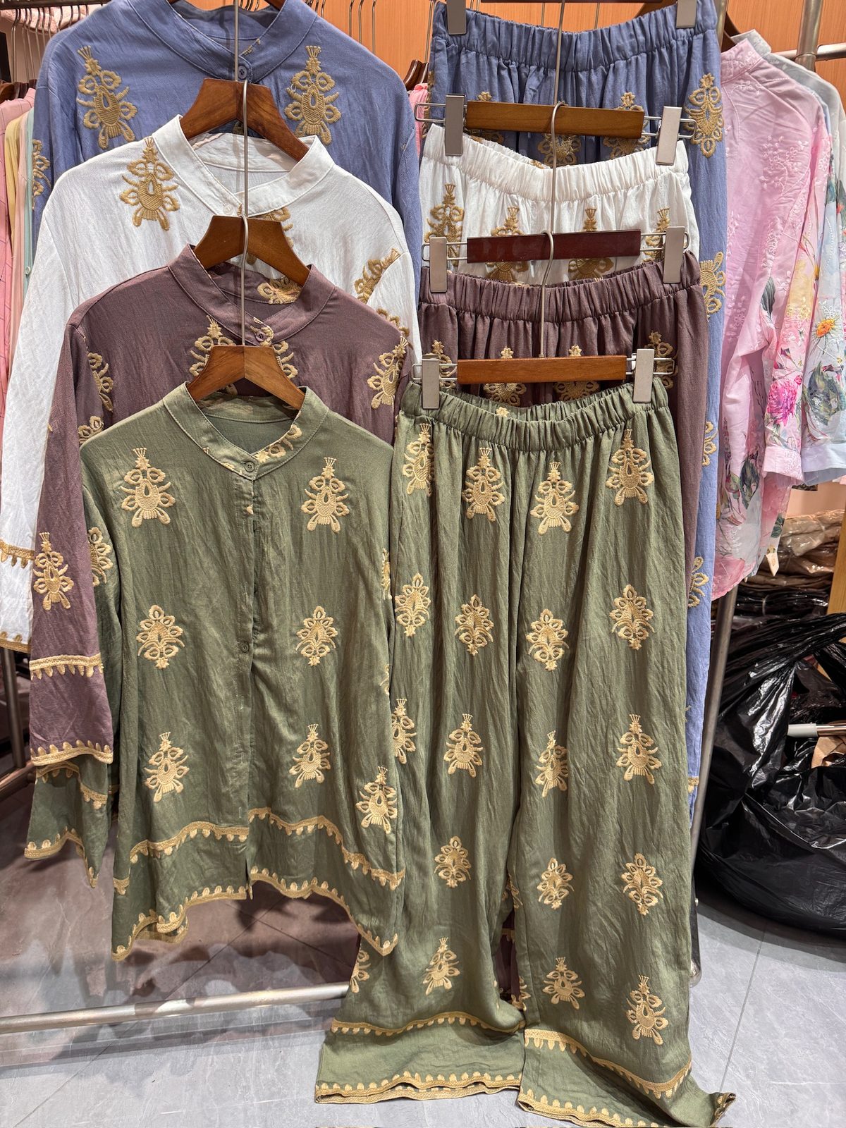 Gold-embroidered shirt & pants set