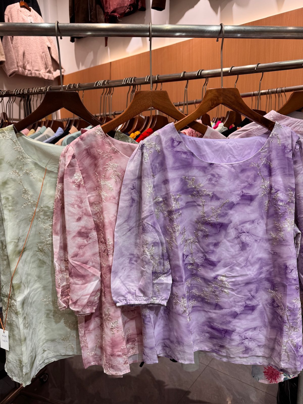 Floral print blouse