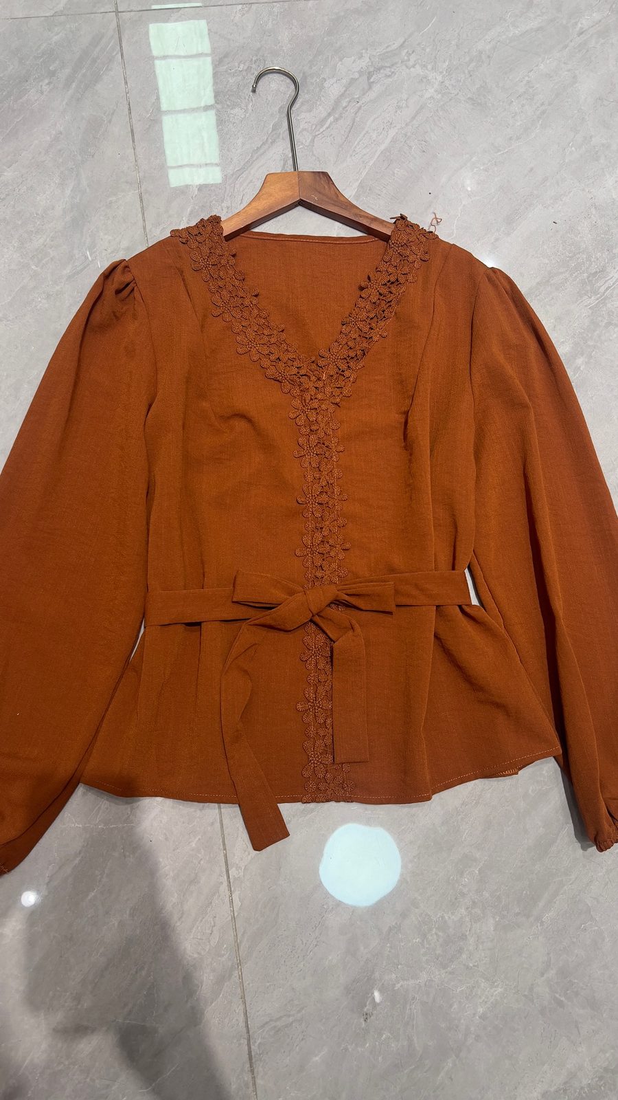Collarless shirt jacket